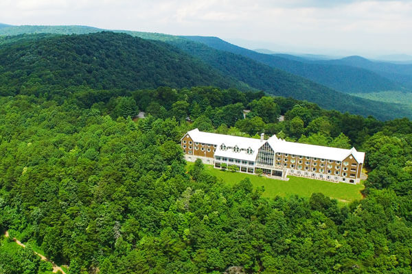 Amicalola Falls State Park & Lodge